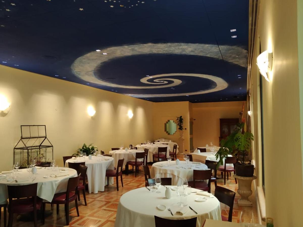 Hotel Verdi Boutique Hotel Parma Esterno foto