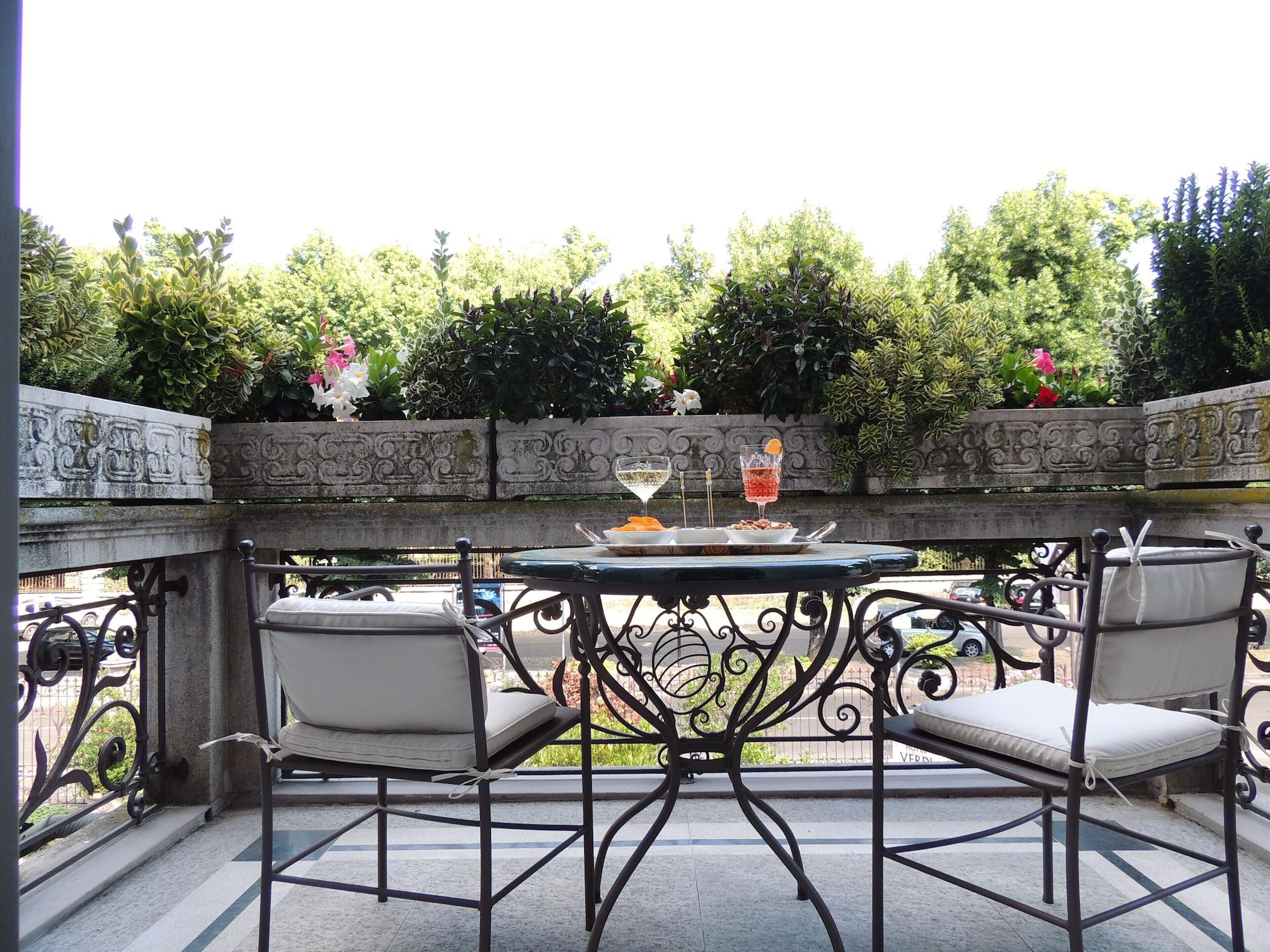 Hotel Verdi Boutique Hotel Parma Esterno foto