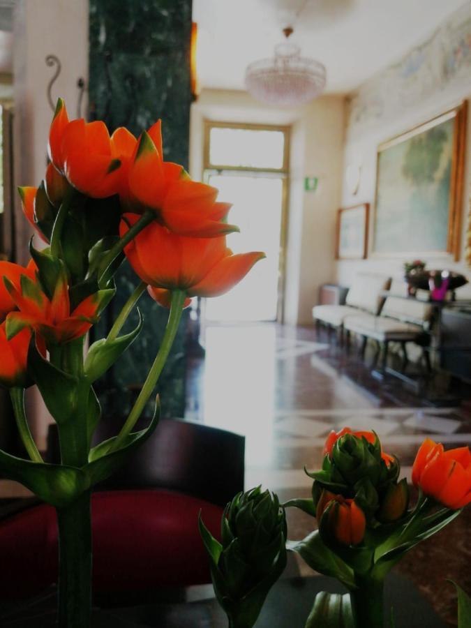 Hotel Verdi Boutique Hotel Parma Esterno foto